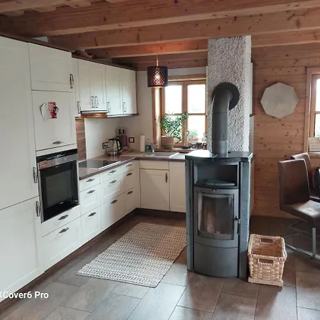 Semesterbostad Wohlfuehloase Naehe Gmunden 5min Zum Traunsee Haus Mit 2 Schlafzimmer