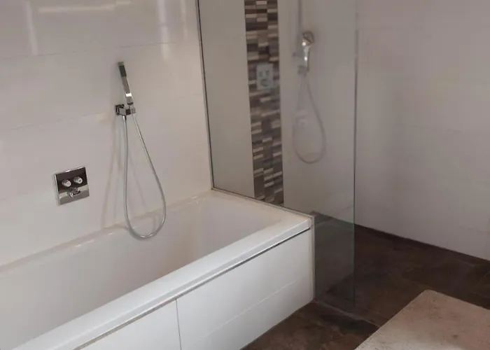 Wohlfuehloase Naehe Gmunden 5min Zum Traunsee Haus Mit 2 Schlafzimmer 펜션